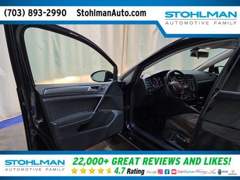 Used 2018 Volkswagen Golf S image 11