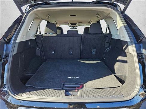 Used 2025 Nissan Rogue SV image 6