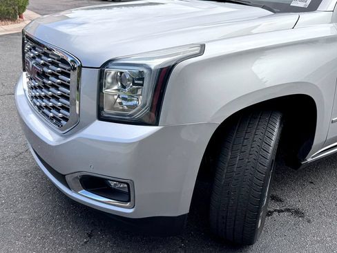 Used 2019 GMC Yukon Denali w/ Open Road Package AWD/4WD image 5