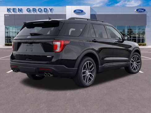 Used 2019 Ford Explorer Sport AWD/4WD image 4