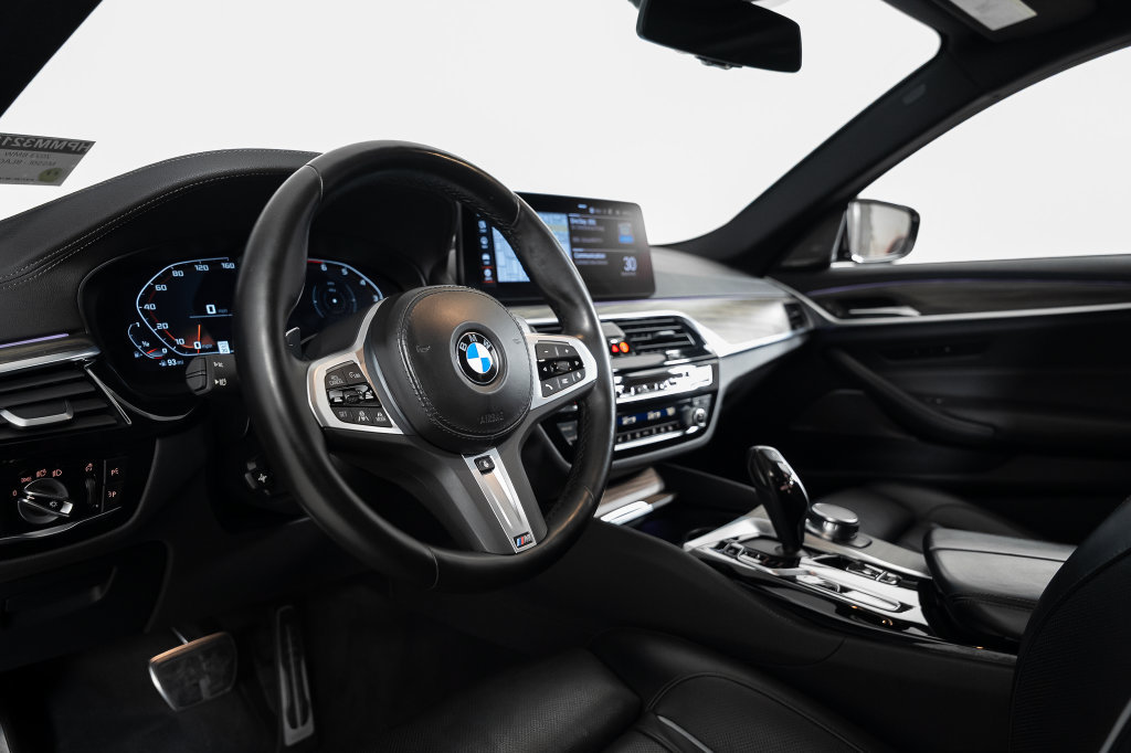Used 2023 BMW M550i xDrive AWD/4WD image 26