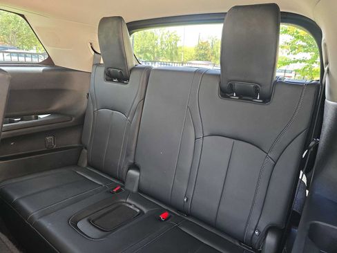 Used 2023 INFINITI QX60 Luxe w/ Performance Audio Package FWD image 11