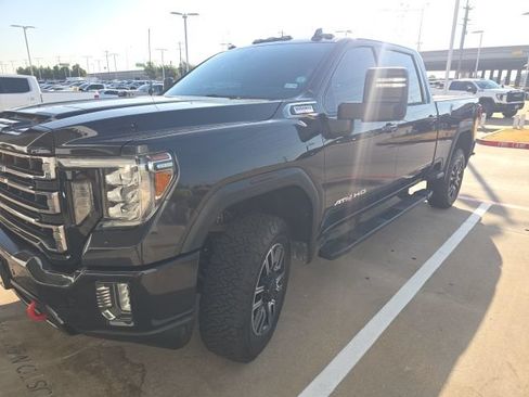 Used 2020 GMC Sierra 2500 AT4 w/ AT4 Premium Package AWD/4WD image 2