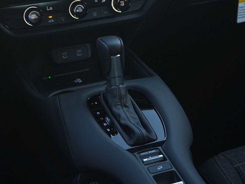 New 2026 Honda HR-V LX image 17