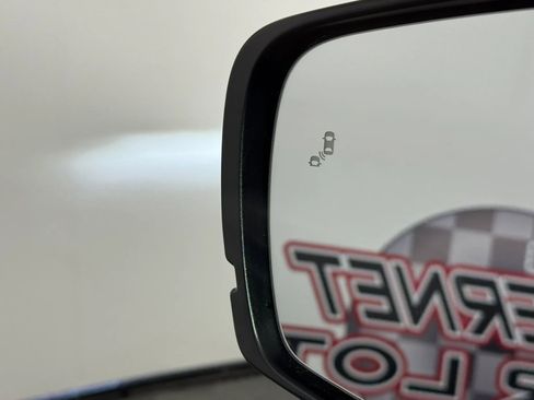 Used 2025 Honda Pilot EX-L image 41