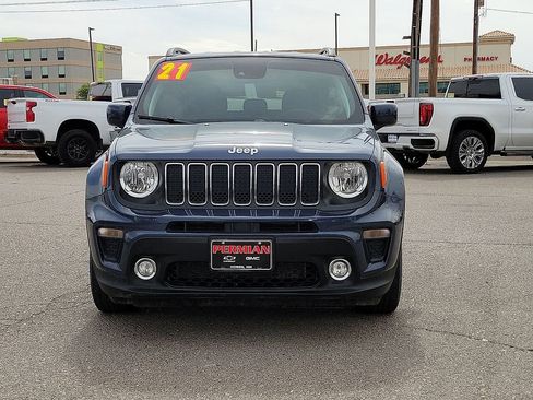 Used 2021 Jeep Renegade Latitude FWD image 3