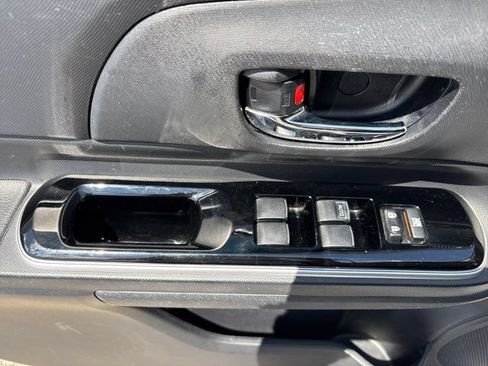 Used 2018 Toyota Prius C Two FWD image 16