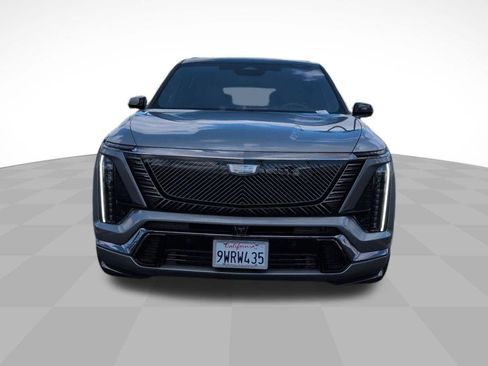 Used 2026 Cadillac Vistiq Platinum AWD/4WD image 2