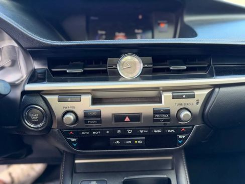 Used 2017 Lexus ES 350 FWD image 46