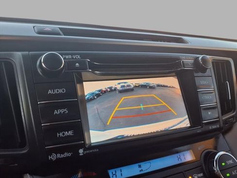 Used 2017 Toyota RAV4 XLE image 6