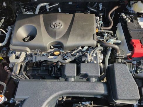 Certified 2025 Toyota RAV4 XLE image 31