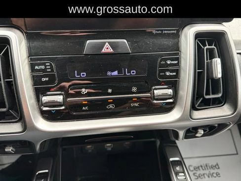 Used 2021 Kia Sorento S w/ Panoramic Sunroof Package FWD image 22