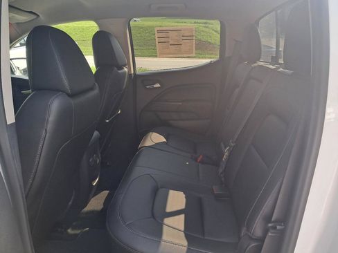 Used 2016 GMC Canyon SLT w/ Driver Alert Package AWD/4WD image 18