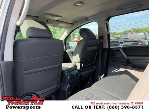Used 2014 Nissan Titan SV w/ SV Value Truck Package AWD/4WD image 17