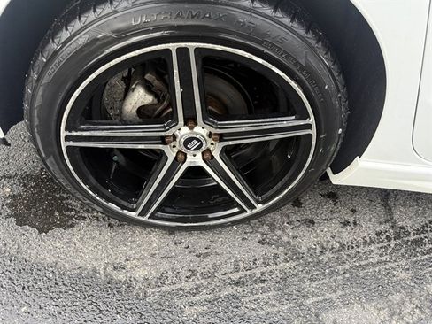 Used 2016 Chevrolet Cruze Premier FWD image 30