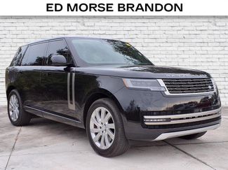 Used 2025 Land Rover Range Rover Long Wheelbase SE video 3