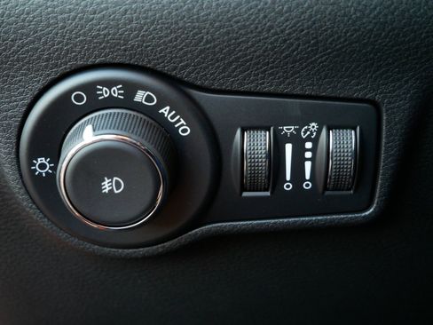 New 2026 Jeep Compass Trailhawk w/ Trailer Tow Group image 14