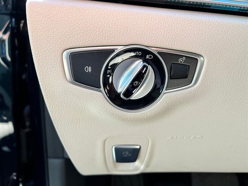 Used 2017 Mercedes-Benz E 300 4MATIC w/ Premium 1 Package image 31