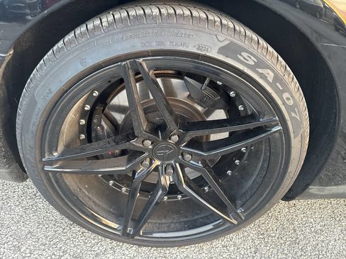 Used 2012 Tesla Model S Signature Performance image 27