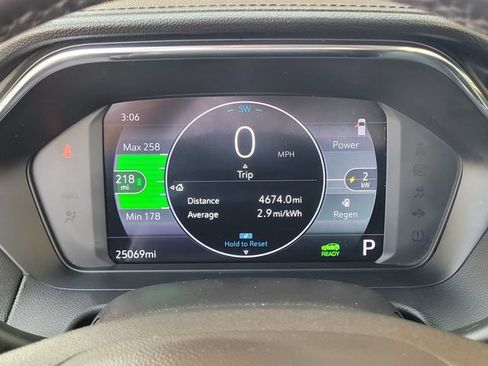 Used 2023 Chevrolet Bolt EUV LT w/ Convenience Package FWD image 27