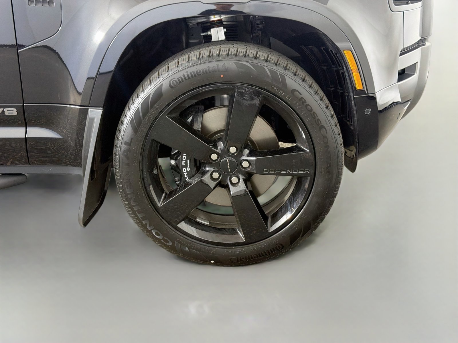 New 2026 Land Rover Defender 130 V8 AWD/4WD image 34