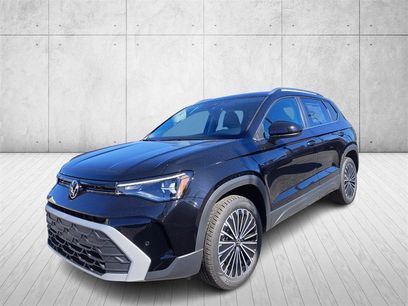 New 2025 Volkswagen Taos SE