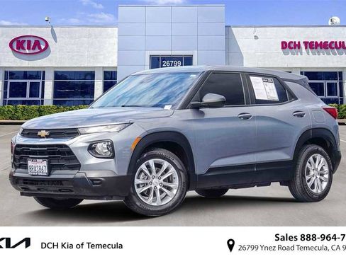 Used 2021 Chevrolet TrailBlazer LS image 1