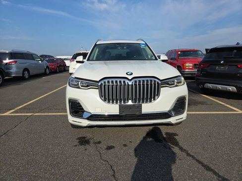 Used 2020 BMW X7 xDrive40i w/ Premium Package AWD/4WD image 3