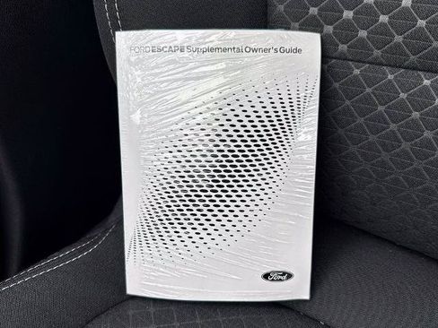 Certified 2025 Ford Escape Active AWD/4WD image 31