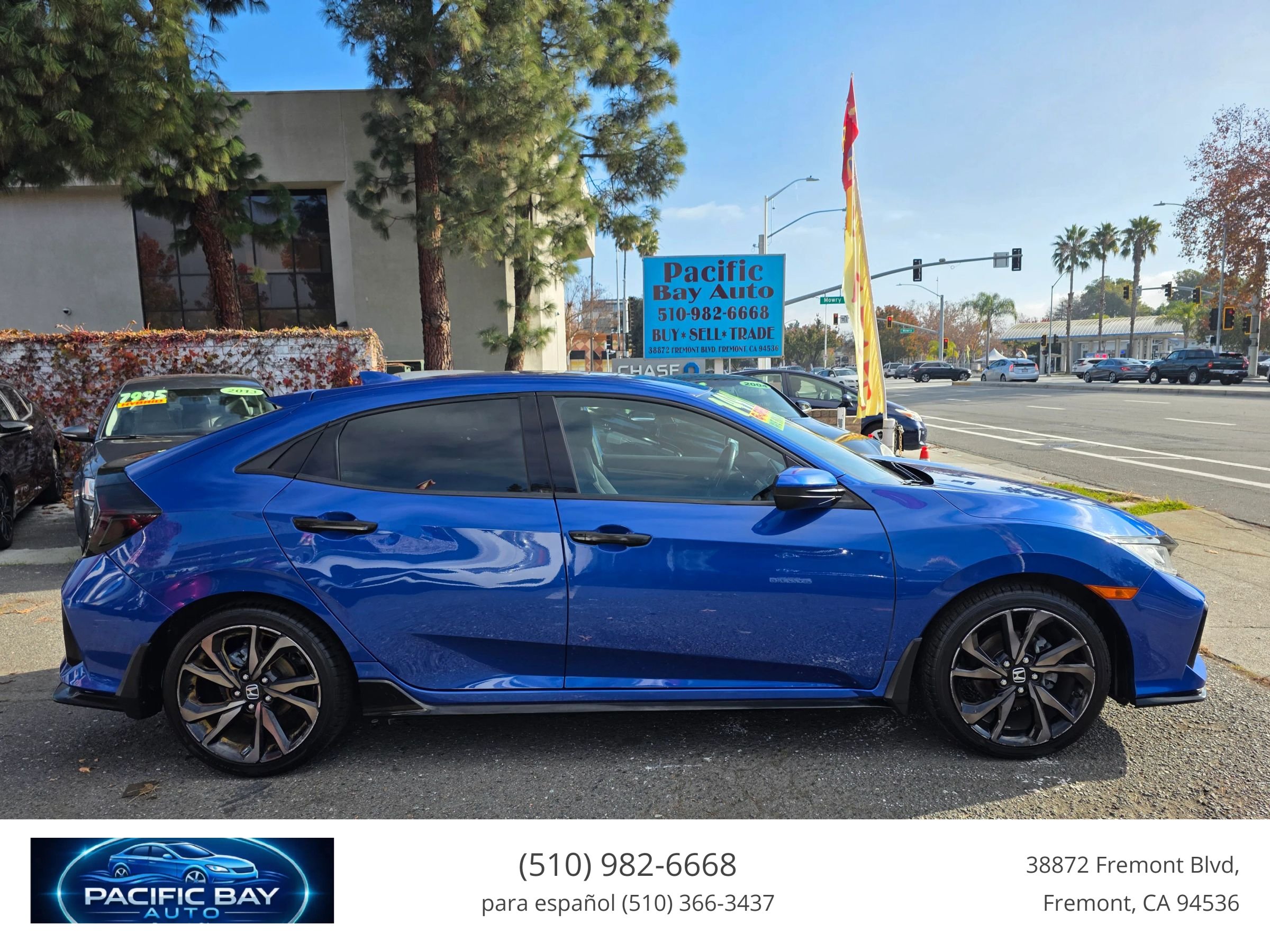 Used 2018 Honda Civic Sport image 8