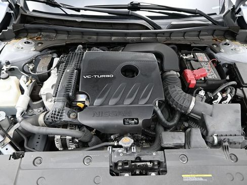 Used 2024 Nissan Altima 2.0 SR FWD image 5
