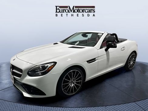 Certified 2020 Mercedes-Benz SLC 300 image 1