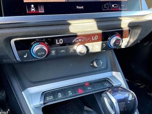 Certified 2022 Audi Q3 2.0T Premium Plus w/ Premium Plus Package image 28