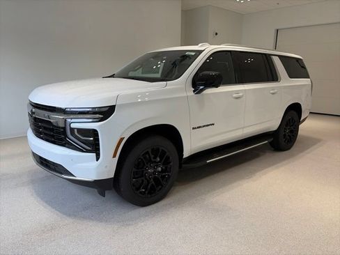 New 2026 Chevrolet Suburban LS w/ LPO, Dark Essentials Package AWD/4WD image 3