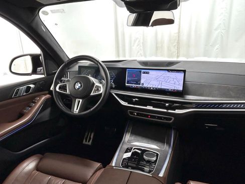 Used 2025 BMW X7 M60i w/ Climate Comfort Package AWD/4WD image 10