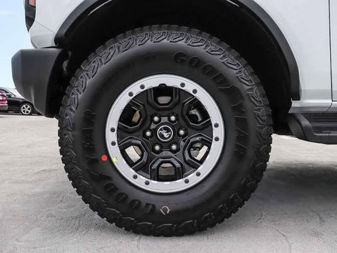 New 2026 Ford Bronco Outer Banks AWD/4WD image 11