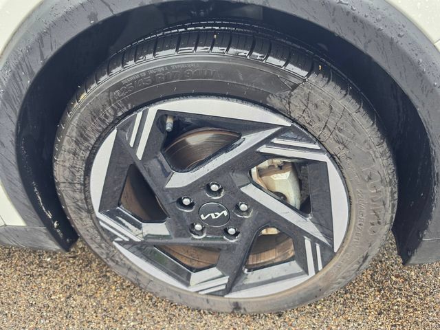 Used 2025 Kia K4 EX FWD image 11