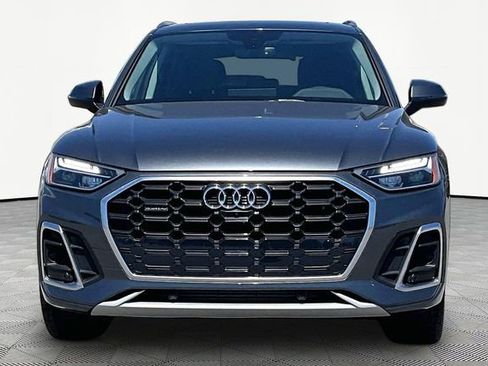 Used 2023 Audi Q5 2.0T Premium Plus w/ Premium Plus Package AWD/4WD image 3