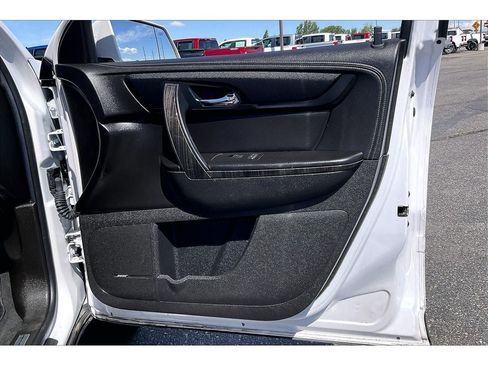 Used 2016 GMC Acadia SLT AWD/4WD image 26