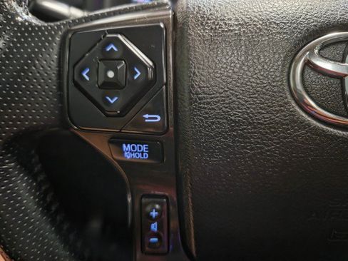 Used 2017 Toyota 4Runner TRD Off-Road Premium AWD/4WD image 42