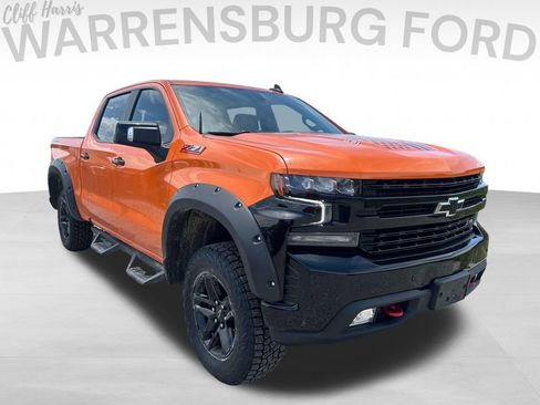 Used 2021 Chevrolet Silverado 1500 LT Trail Boss w/ Convenience Package II AWD/4WD image 1