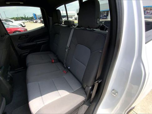 Used 2024 Chevrolet Colorado W/T w/ WT Convenience Package II RWD image 19