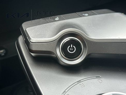 Certified 2024 Kia EV6 Light RWD image 24