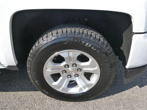 Used 2018 Chevrolet Silverado 1500 LT w/ All Star Edition AWD/4WD image 29