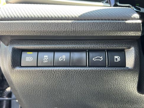 Used 2026 Toyota Camry SE FWD image 31