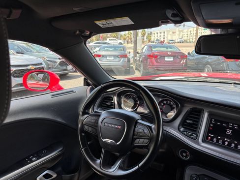 Used 2023 Dodge Challenger SXT RWD image 35