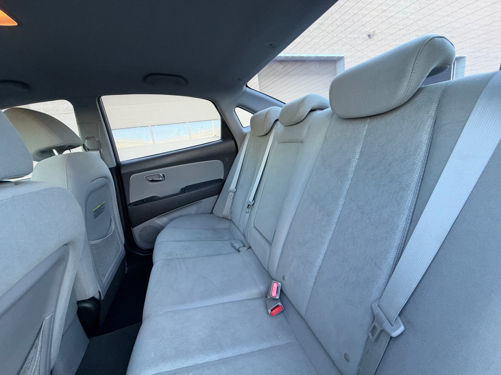 Used 2010 Hyundai Elantra GLS FWD image 17