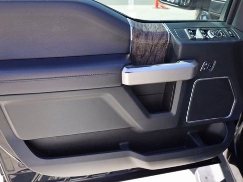 Used 2018 Ford F350 Lariat AWD/4WD image 10