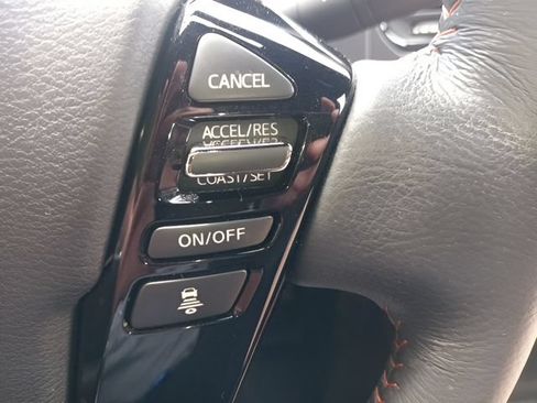 Used 2024 Nissan Frontier PRO-4X w/ Technology Package AWD/4WD image 21