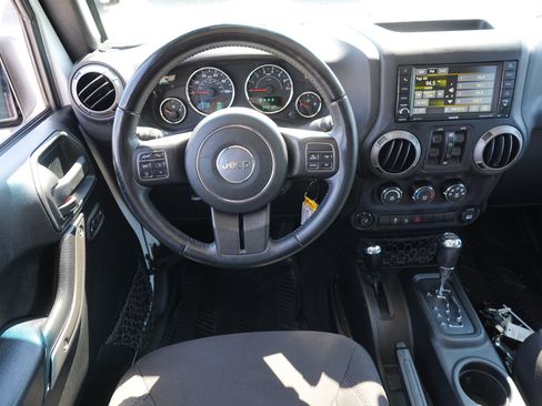 Used 2016 Jeep Wrangler Unlimited Sport w/ Quick Order Package 24S AWD/4WD image 18